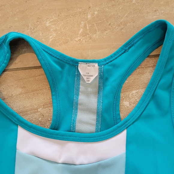 ASICS workout top - Picture 2 of 2